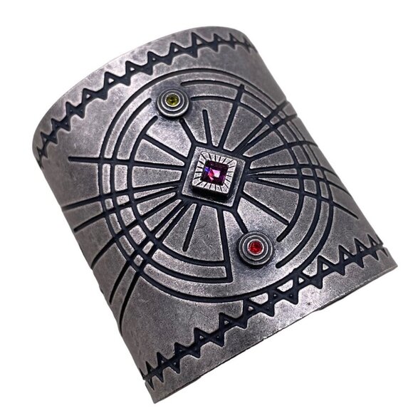 Patricia Locke Silver toned Aztec? Retired VERY RARE Cuff Bracelet NWOT - Picture 1 of 9